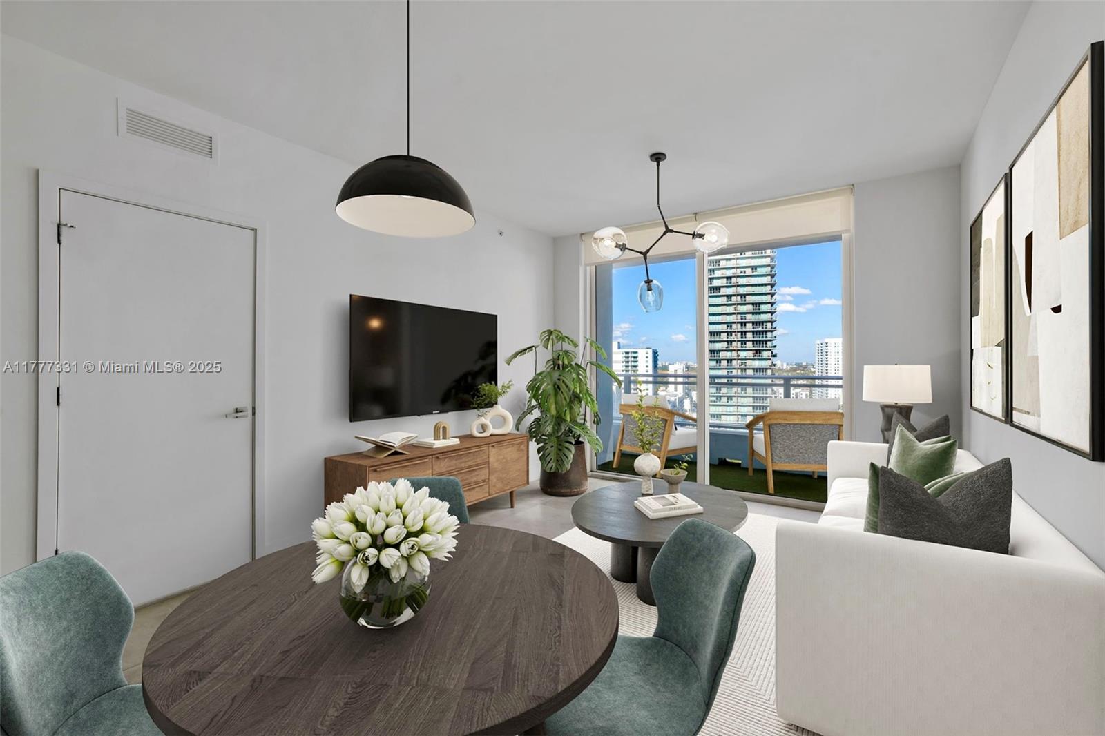 Condo for Sale in Miami, FL
