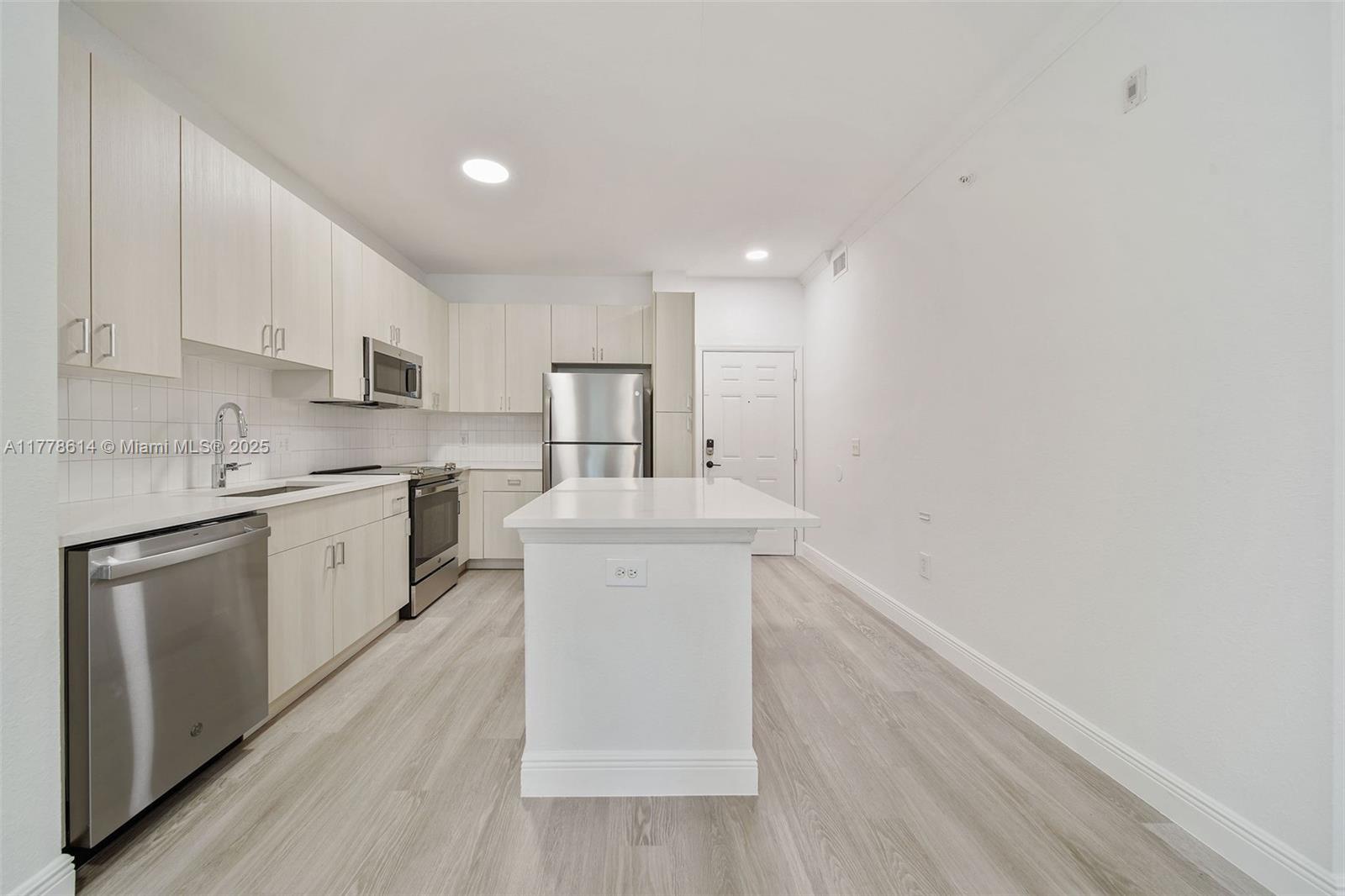 Property photo # 2