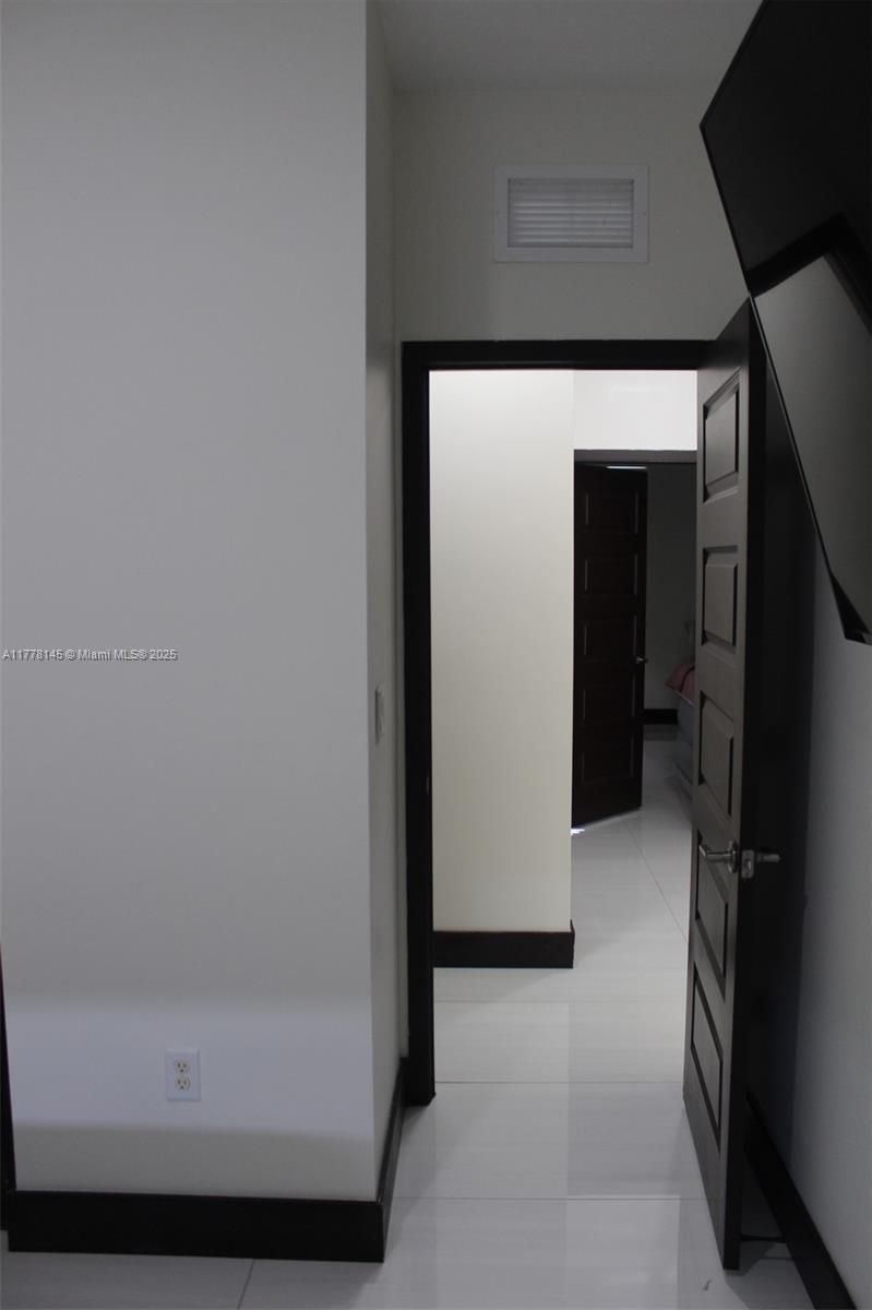 15481 NW 91st Ct, Miami Lakes, Florida image 32