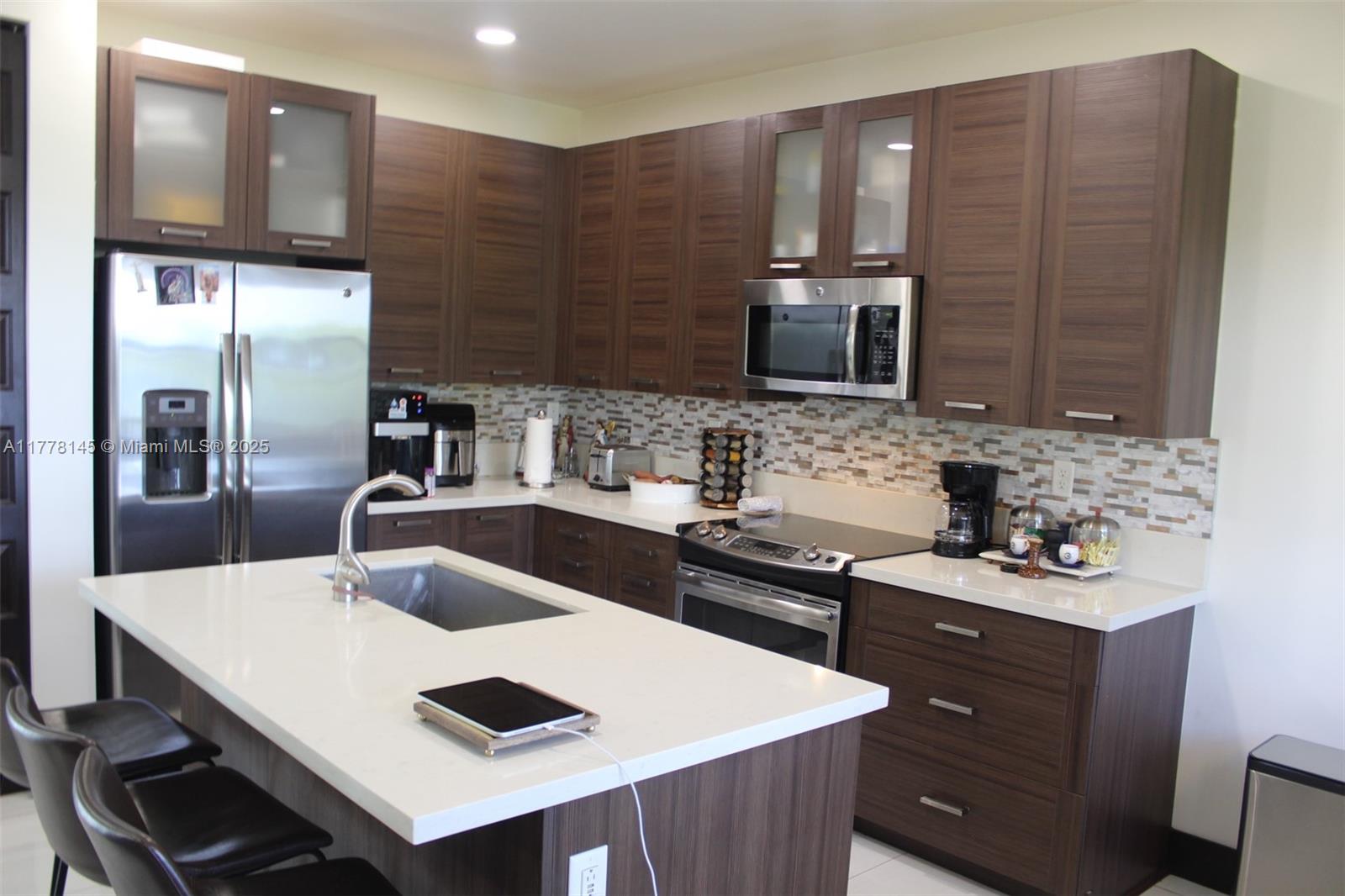 15481 NW 91st Ct, Miami Lakes, Florida image 7
