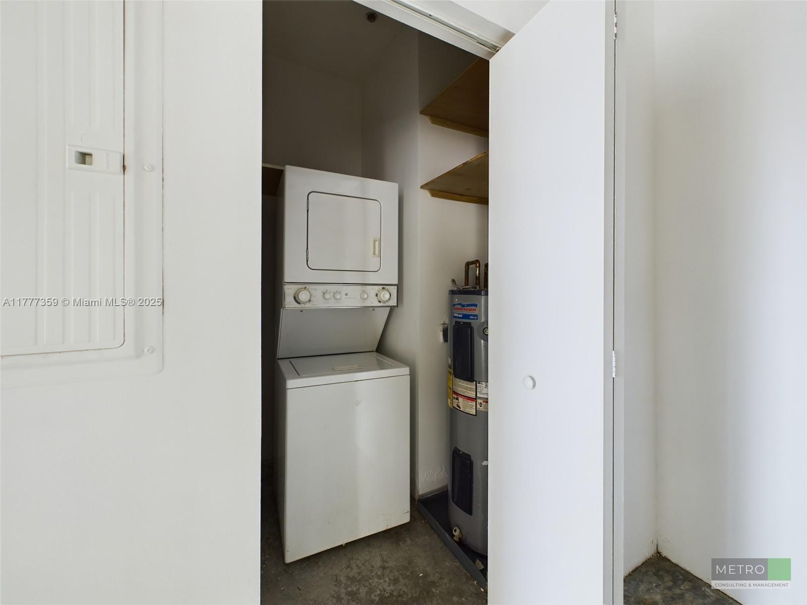 444 NE 30th St 1104