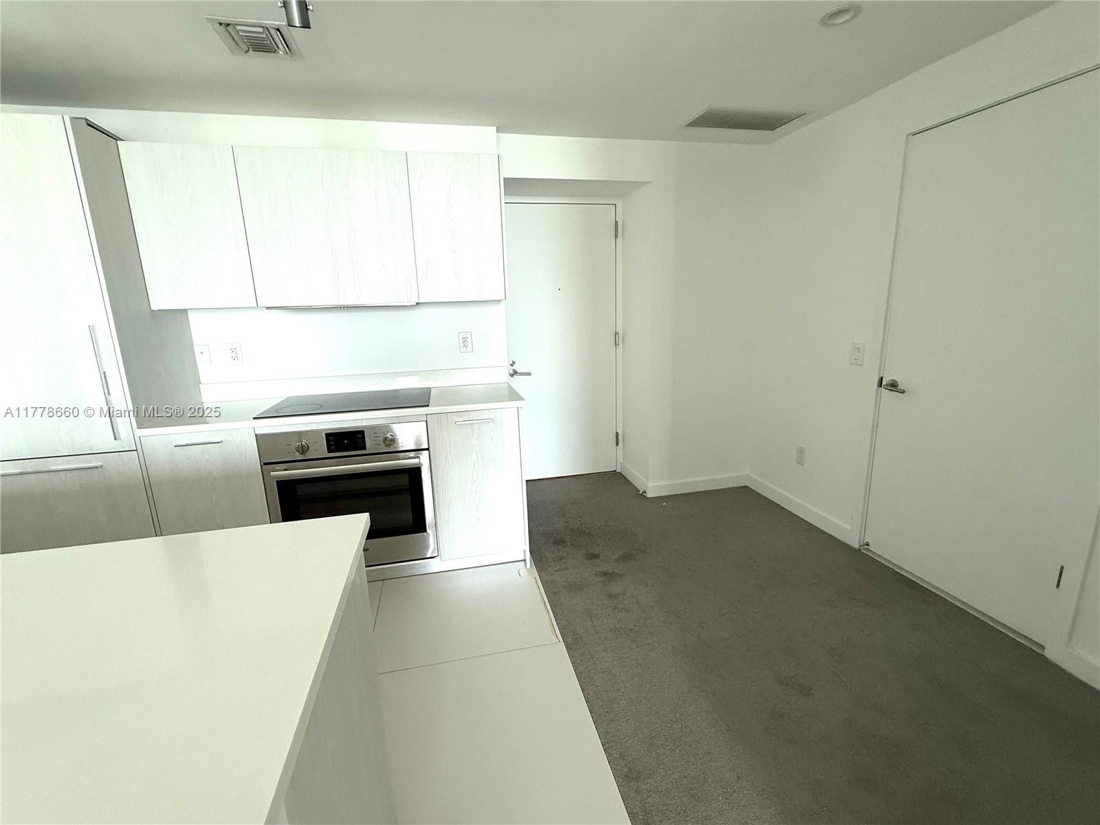 Listing Photo 7