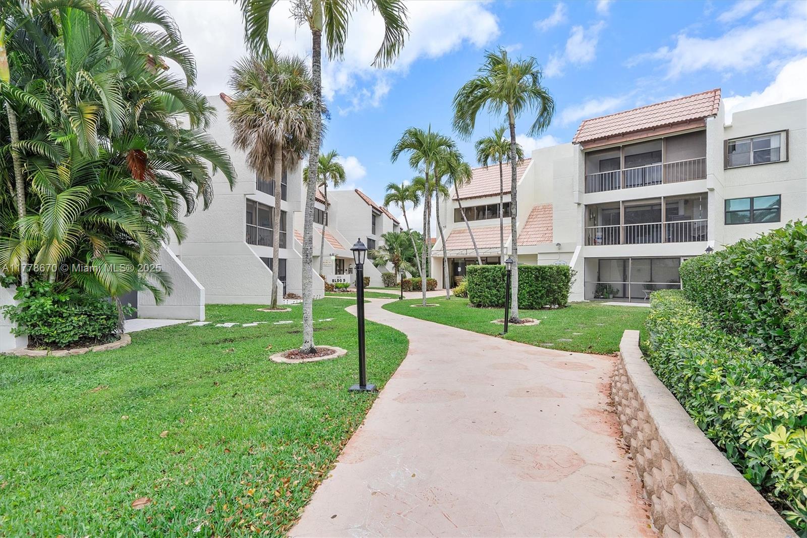 301 Racquet Club Rd #208, Weston, Florida image 30