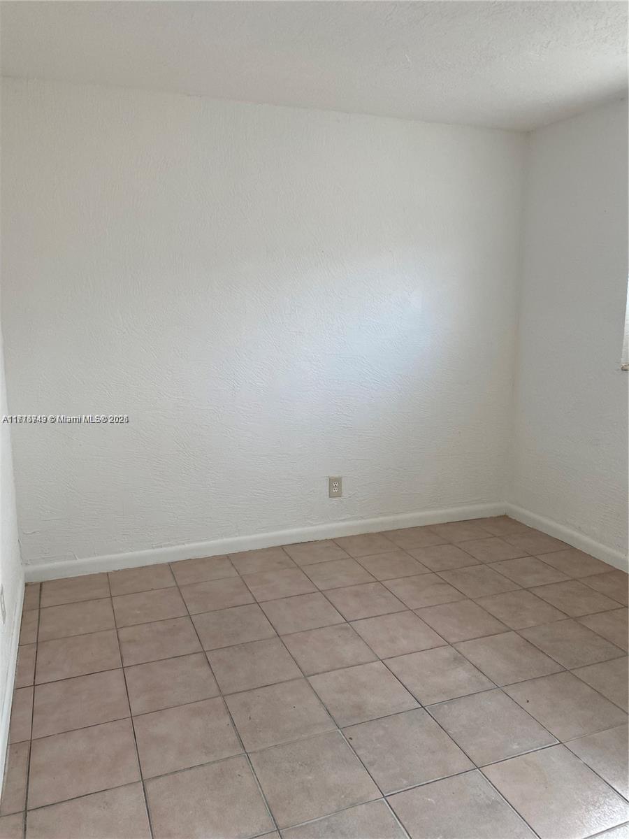 3020 NW 2nd St, Pompano Beach, Florida image 5