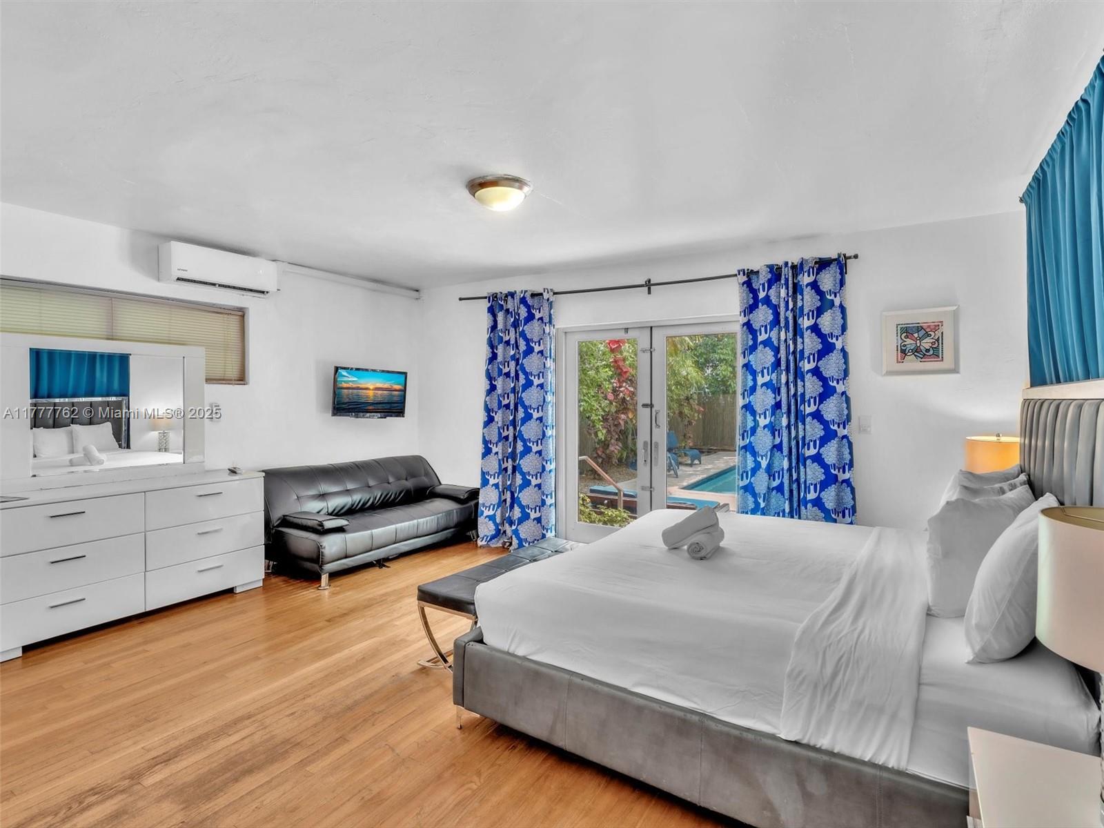 1534 Euclid Avenue, Miami Beach, Florida image 12