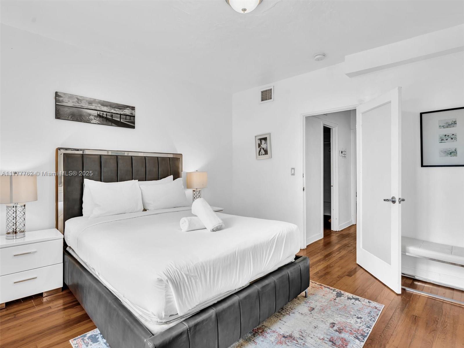 1534 Euclid Avenue, Miami Beach, Florida image 19