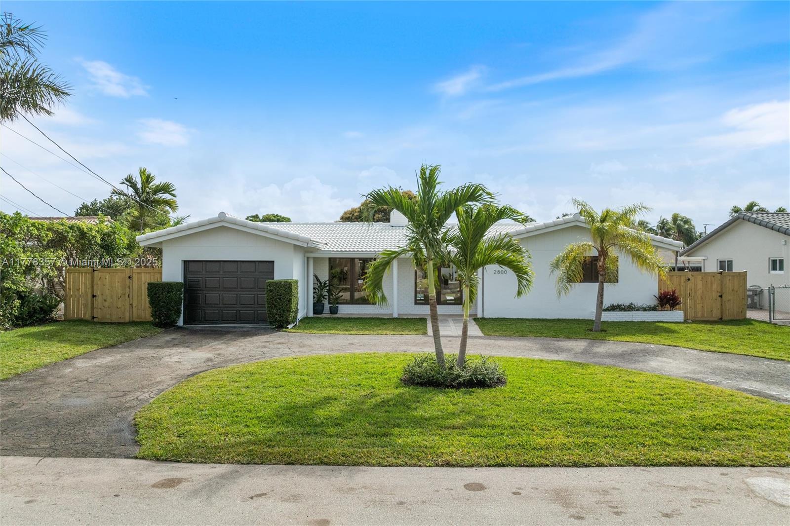 2800 NE 56th Ct, Fort Lauderdale, Florida image 2