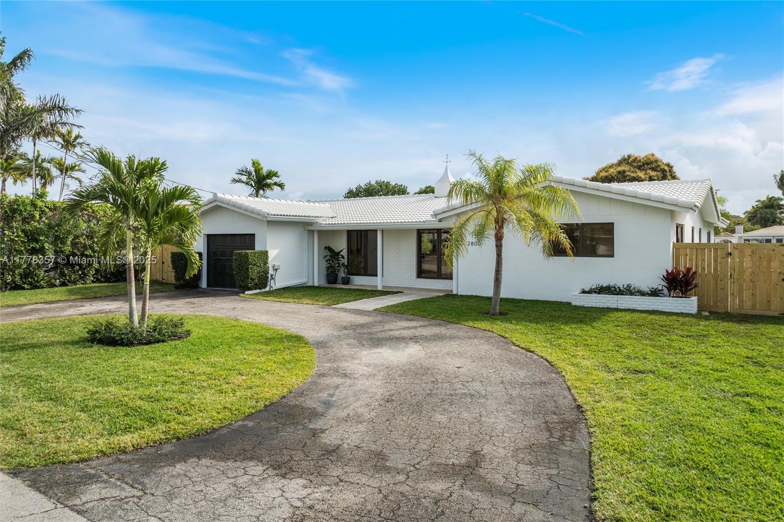 2800 NE 56th Ct, Fort Lauderdale, Florida image 3