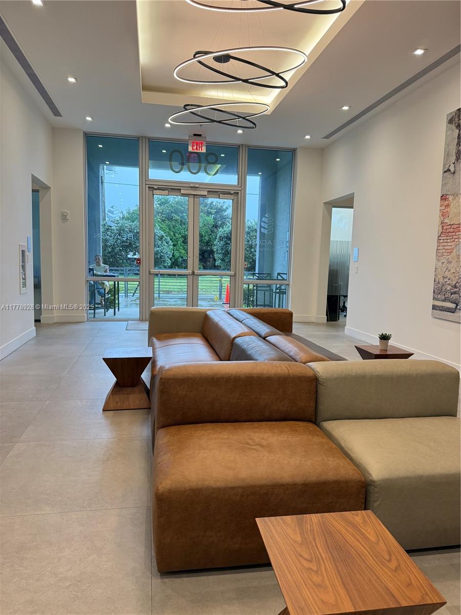 800 SE 4th Ave 613