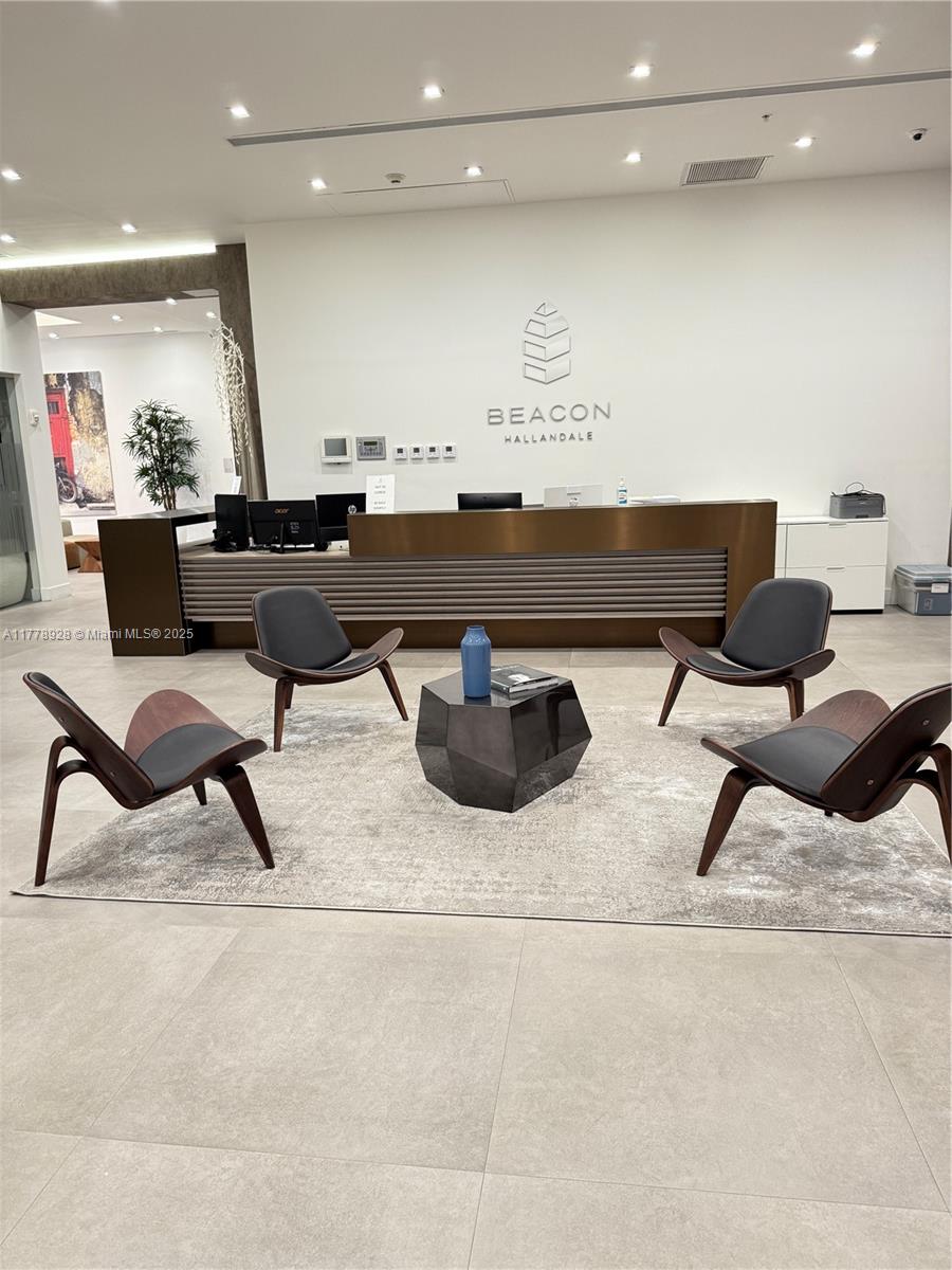 800 SE 4th Ave 613