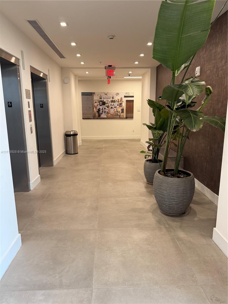 800 SE 4th Ave 613