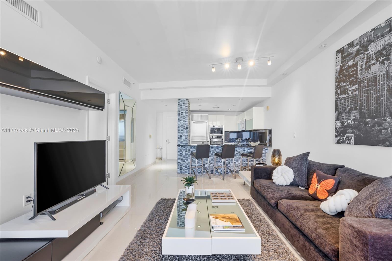 17121 Collins Ave #1406, Sunny Isles Beach FL 33160