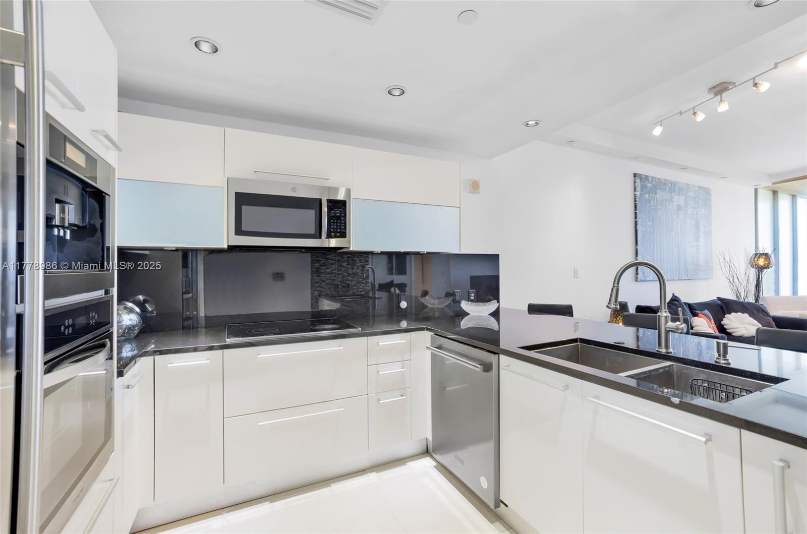 17121 Collins Ave #1406, Sunny Isles Beach FL 33160