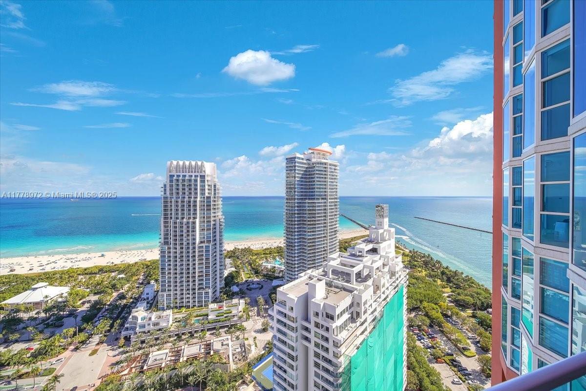 300 S Pointe Dr #3402, Miami Beach FL 33139