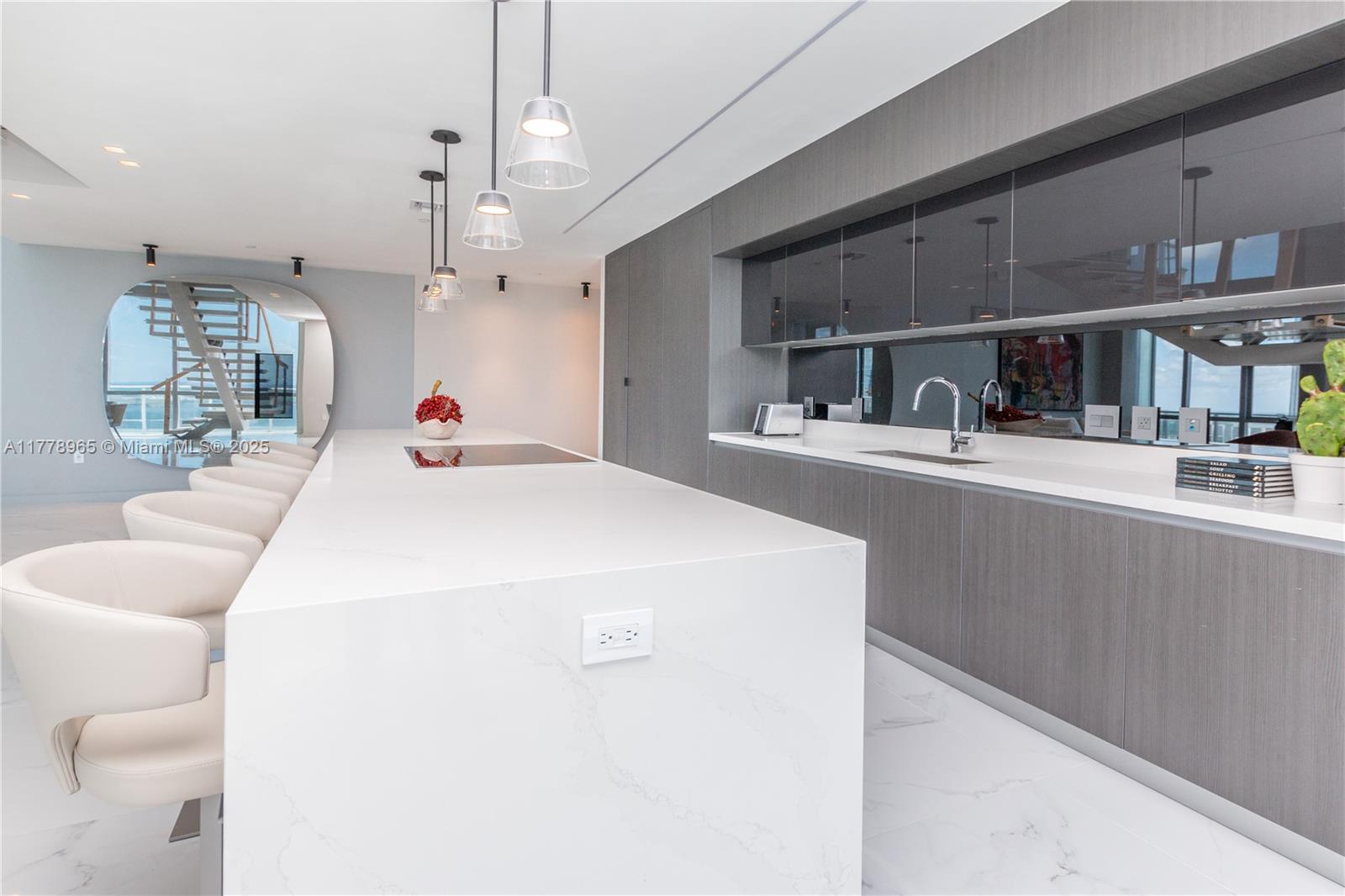 851 NE 1st Ave #4611, Miami FL 33132