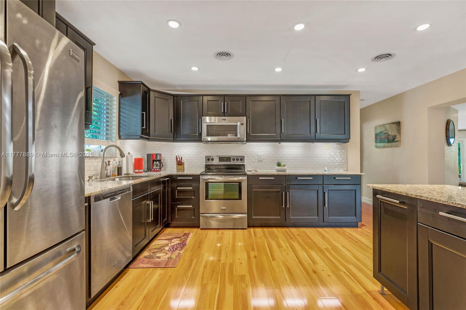 2167 NE 58th St, Fort Lauderdale, Florida image 11