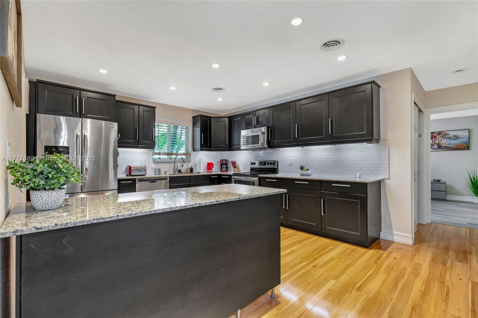2167 NE 58th St, Fort Lauderdale, Florida image 13