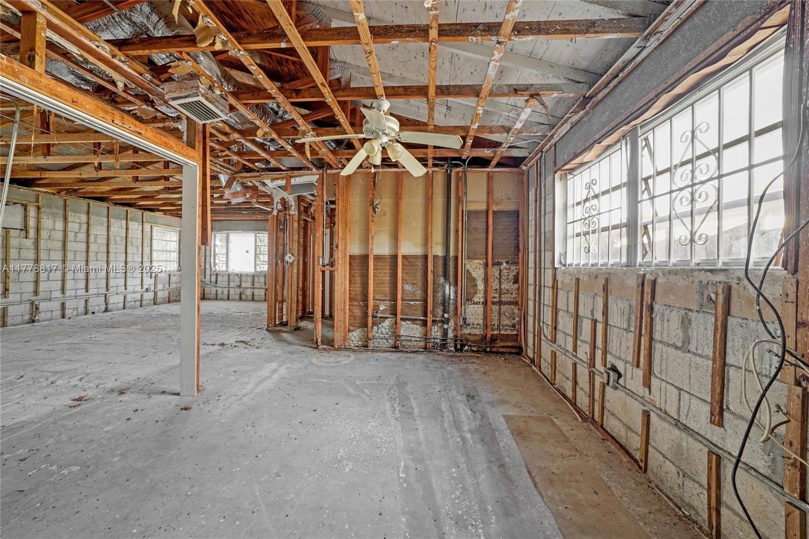 Listing Photo 18