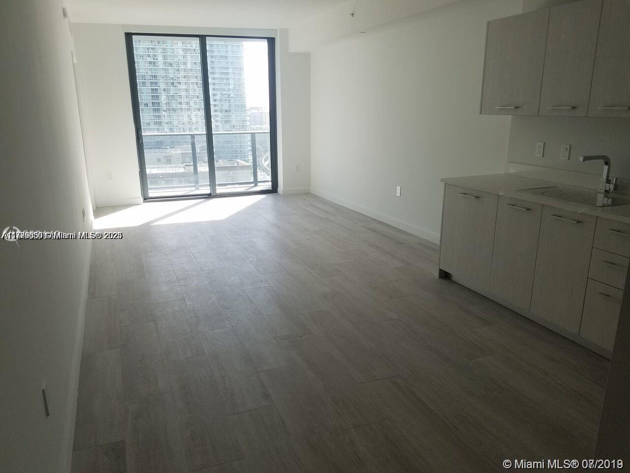 55 SW 9th St #1805, Miami FL 33130