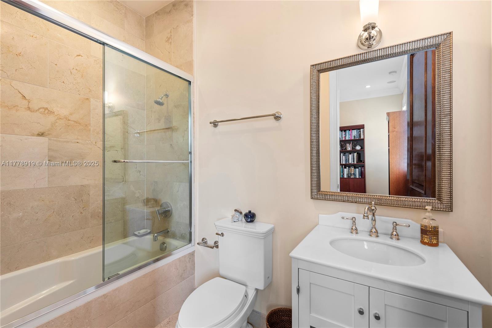 6900 SW 115th St, Pinecrest, Florida image 38