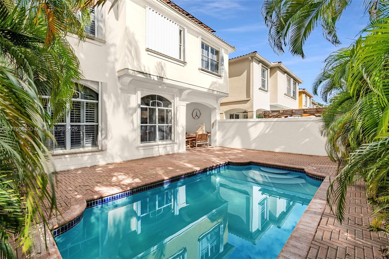 3232 212th Ter, Aventura, Florida 33180