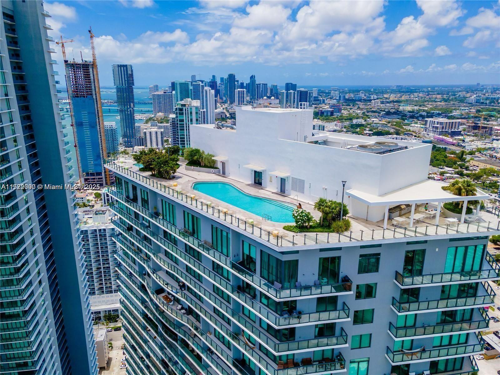 Apartamento para Alugar em Miami, FL