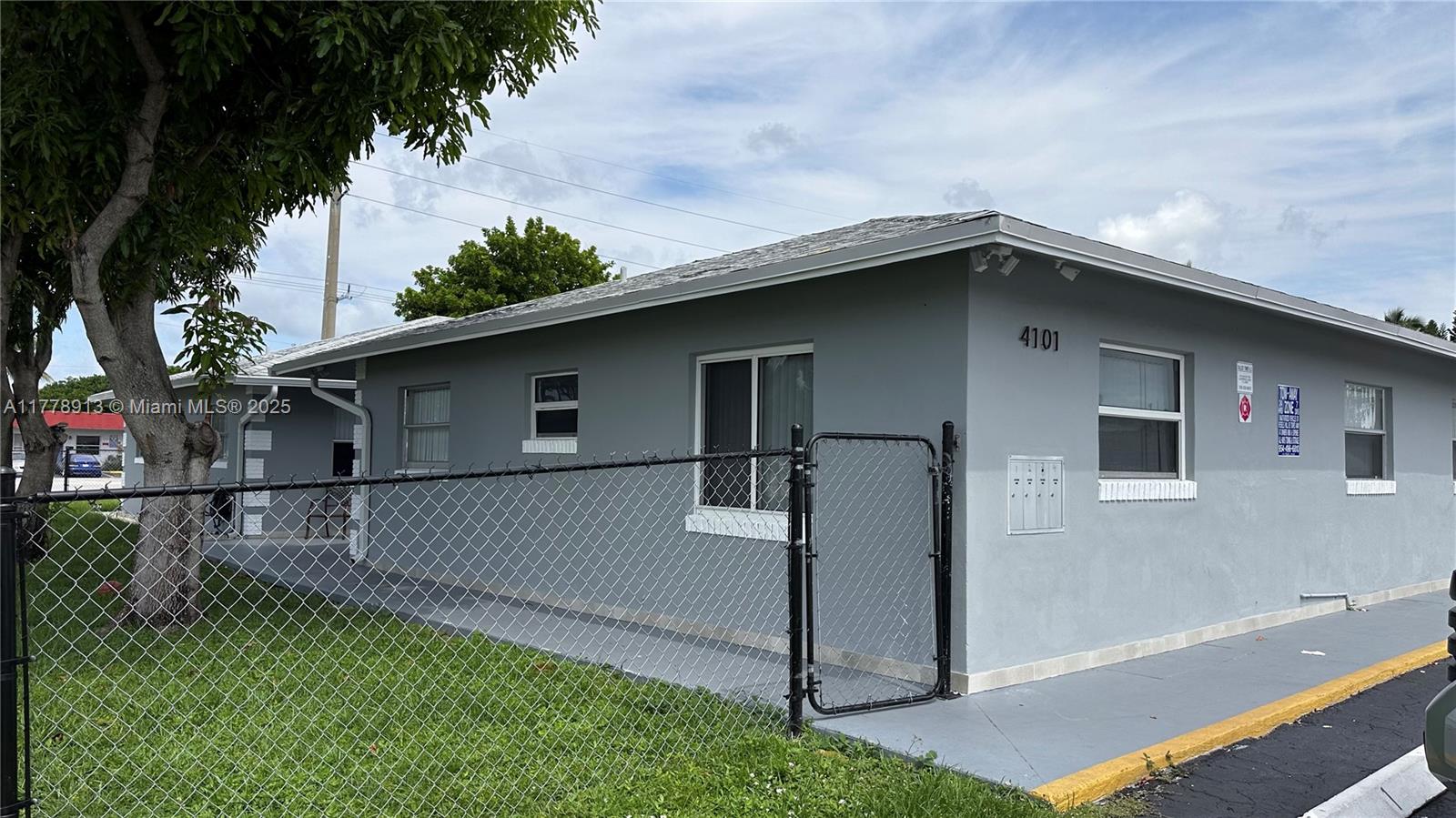 4101 NW 30th Ter, Lauderdale Lakes, Florida image 2
