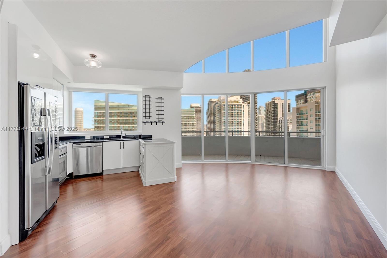 60 SW 13th St #3026 For Sale A11778544, FL