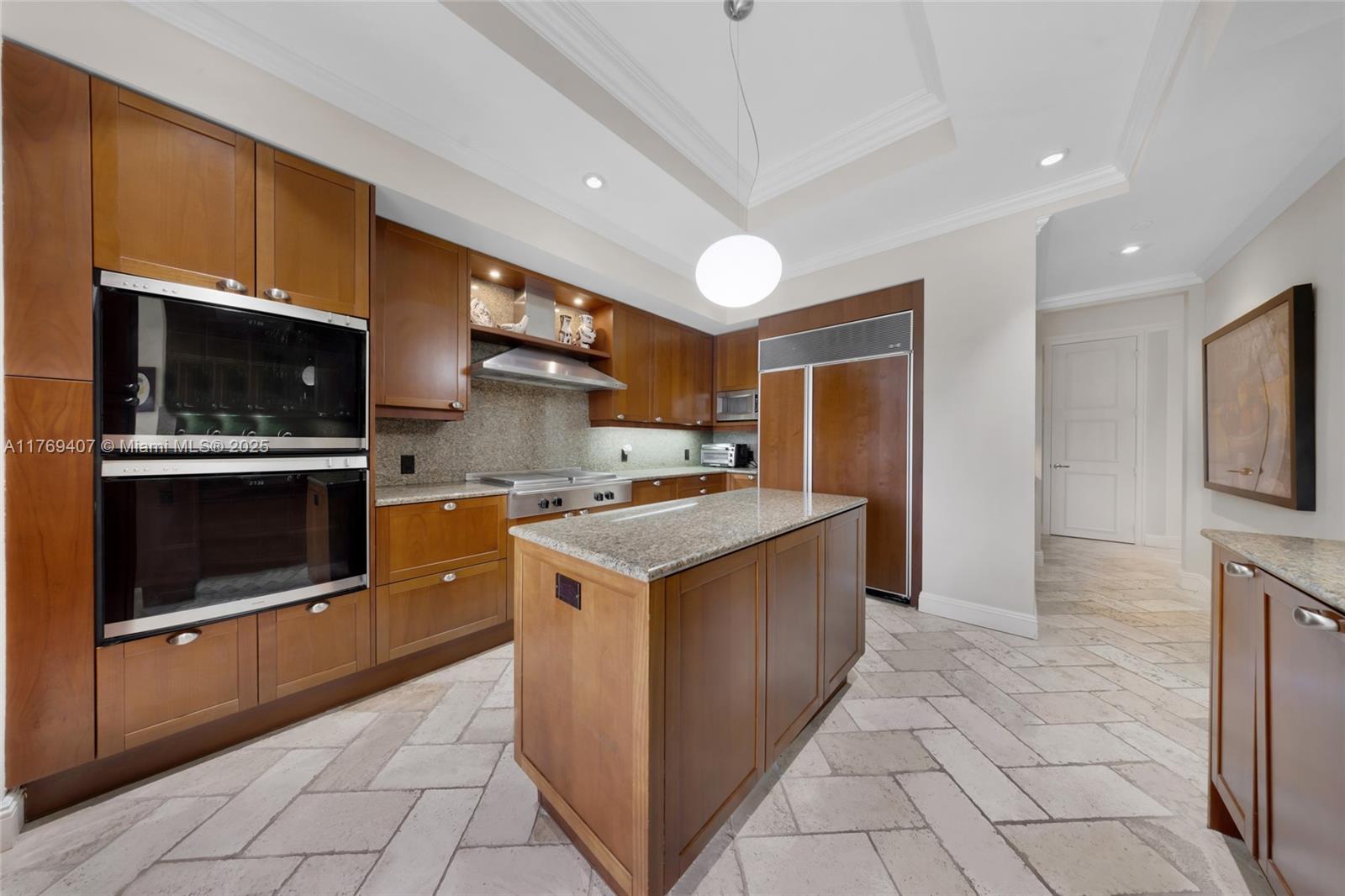 19925 NE 39th Pl #402, Aventura, Florida image 33