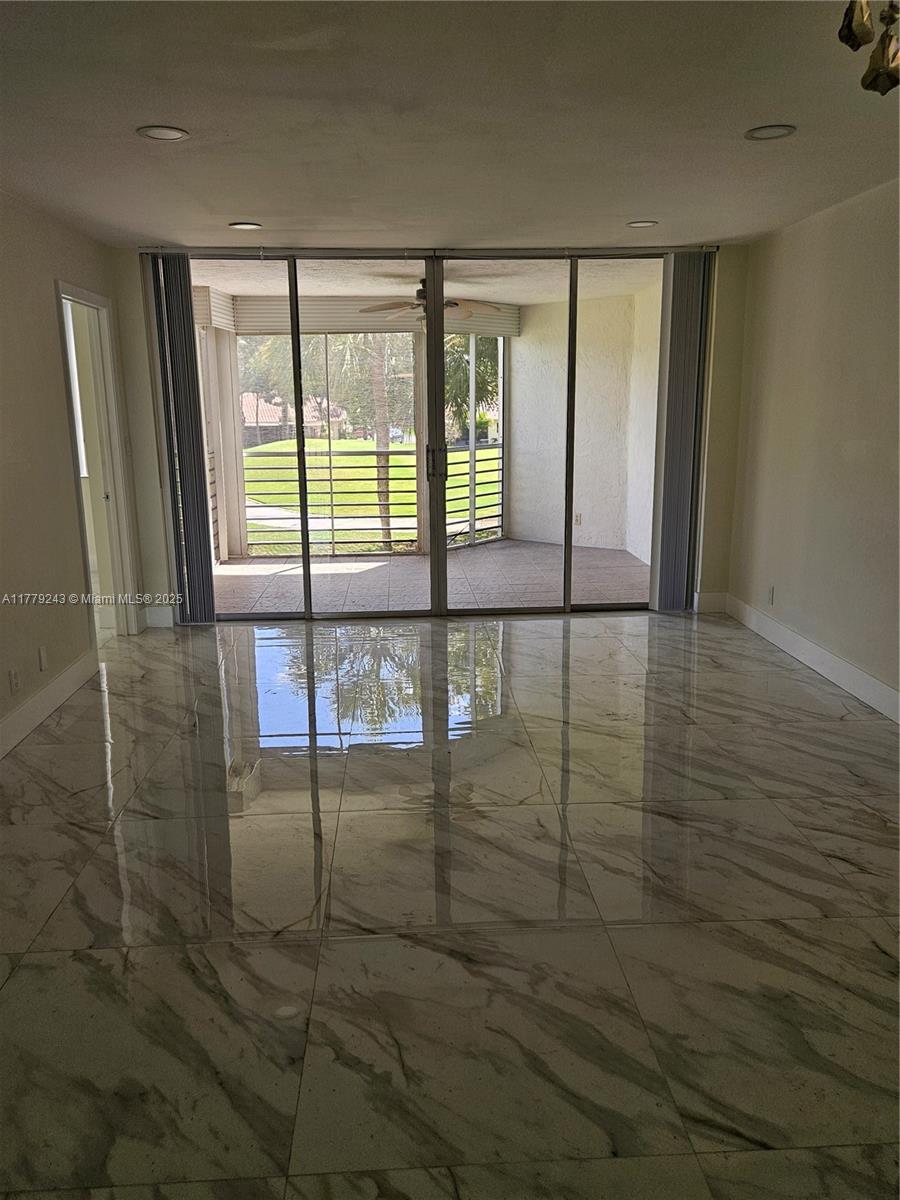 9510 Seagrape Dr #201, Davie, Florida image 8