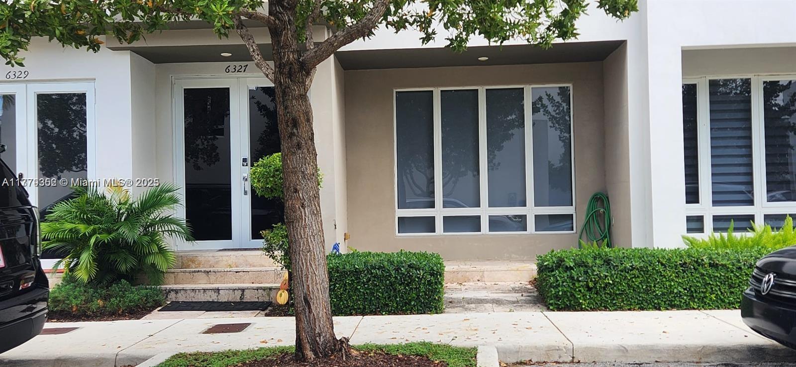 Property photo # 0