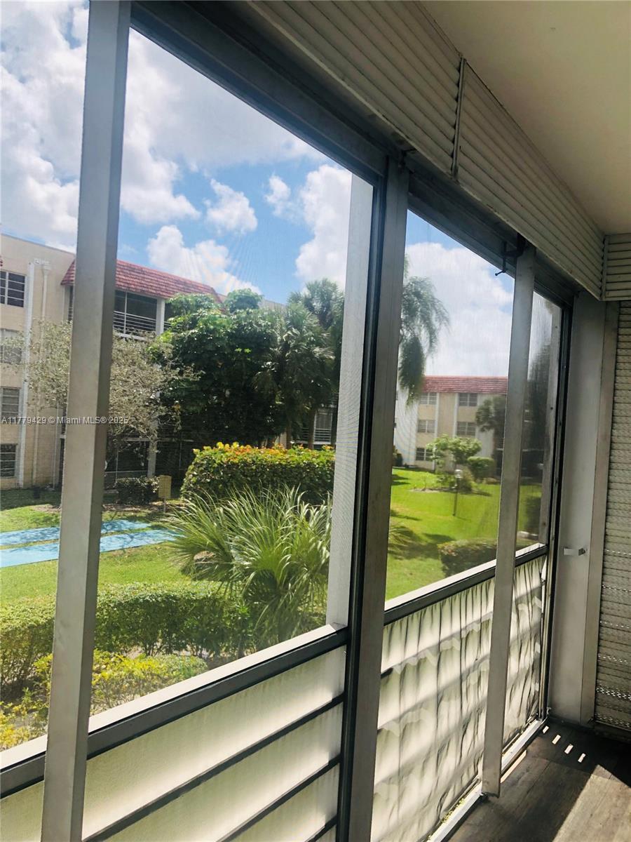 3776 Inverrary Blvd #205R, Lauderhill, Florida image 11