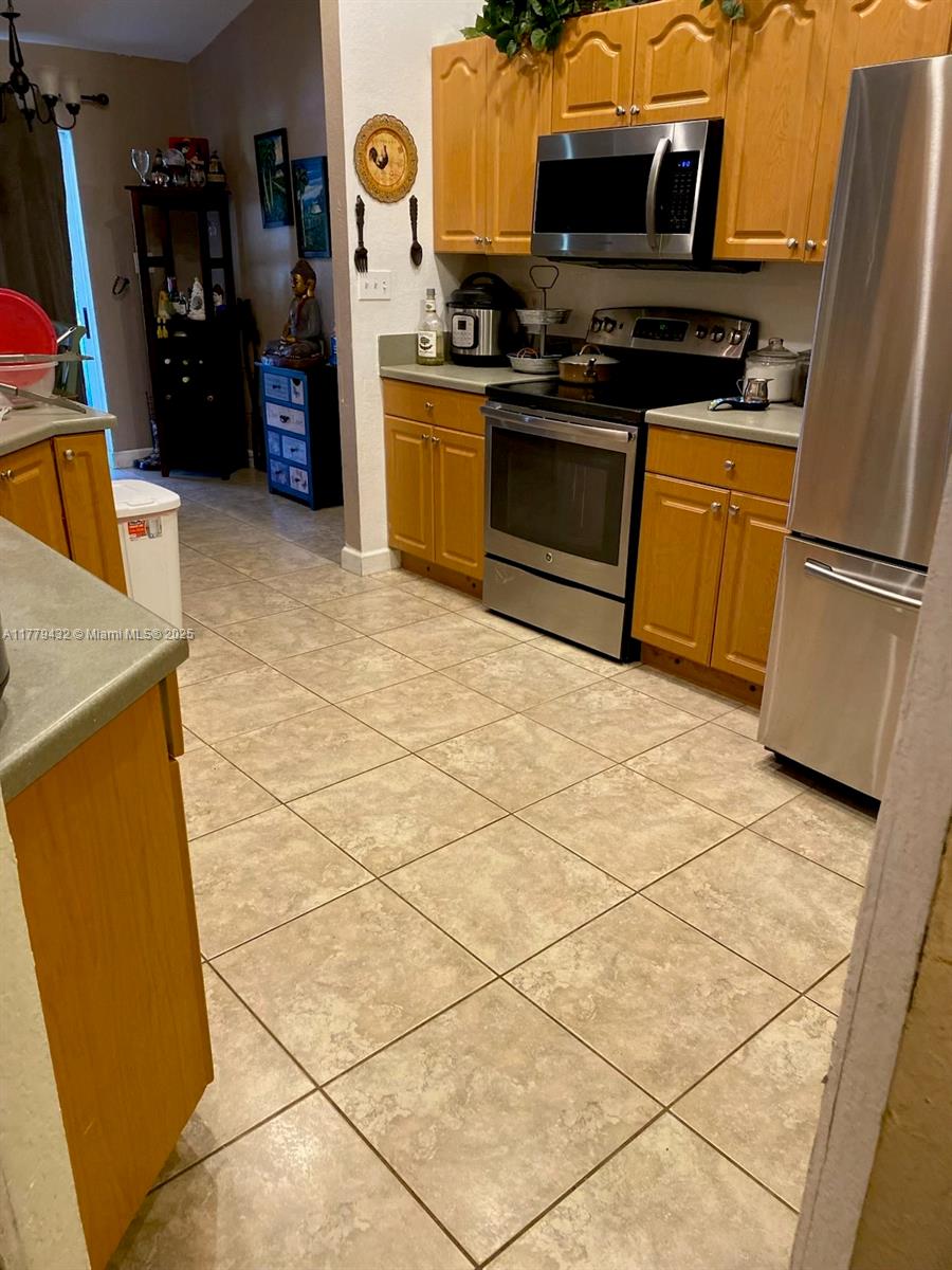 Property photo # 9
