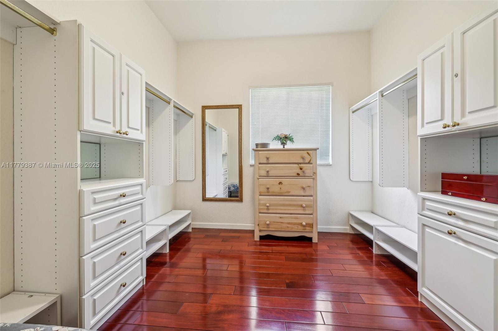 Listing Photo 22