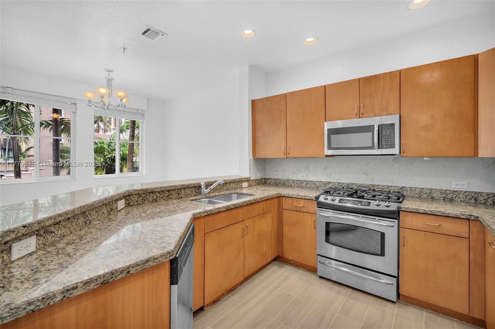 Property photo # 8