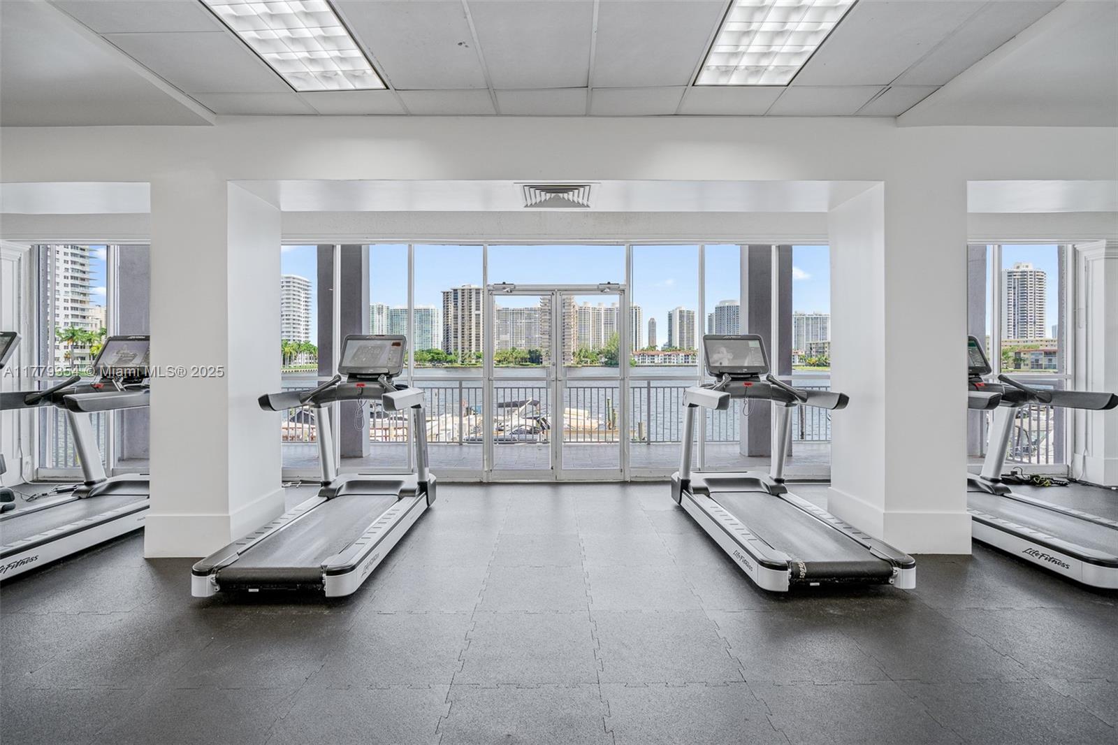 18071 Biscayne Blvd #1503, Aventura, Florida image 32