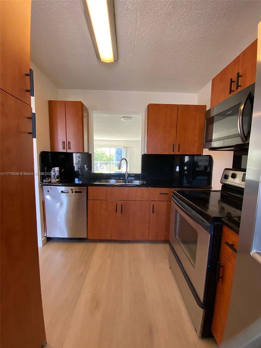 Listing Photo 13