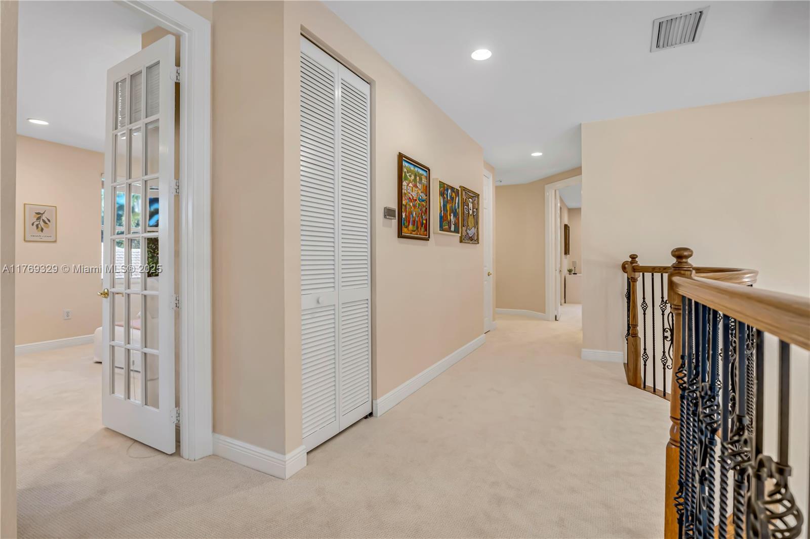 10250 S Lake Vista Cir, Davie, Florida image 30