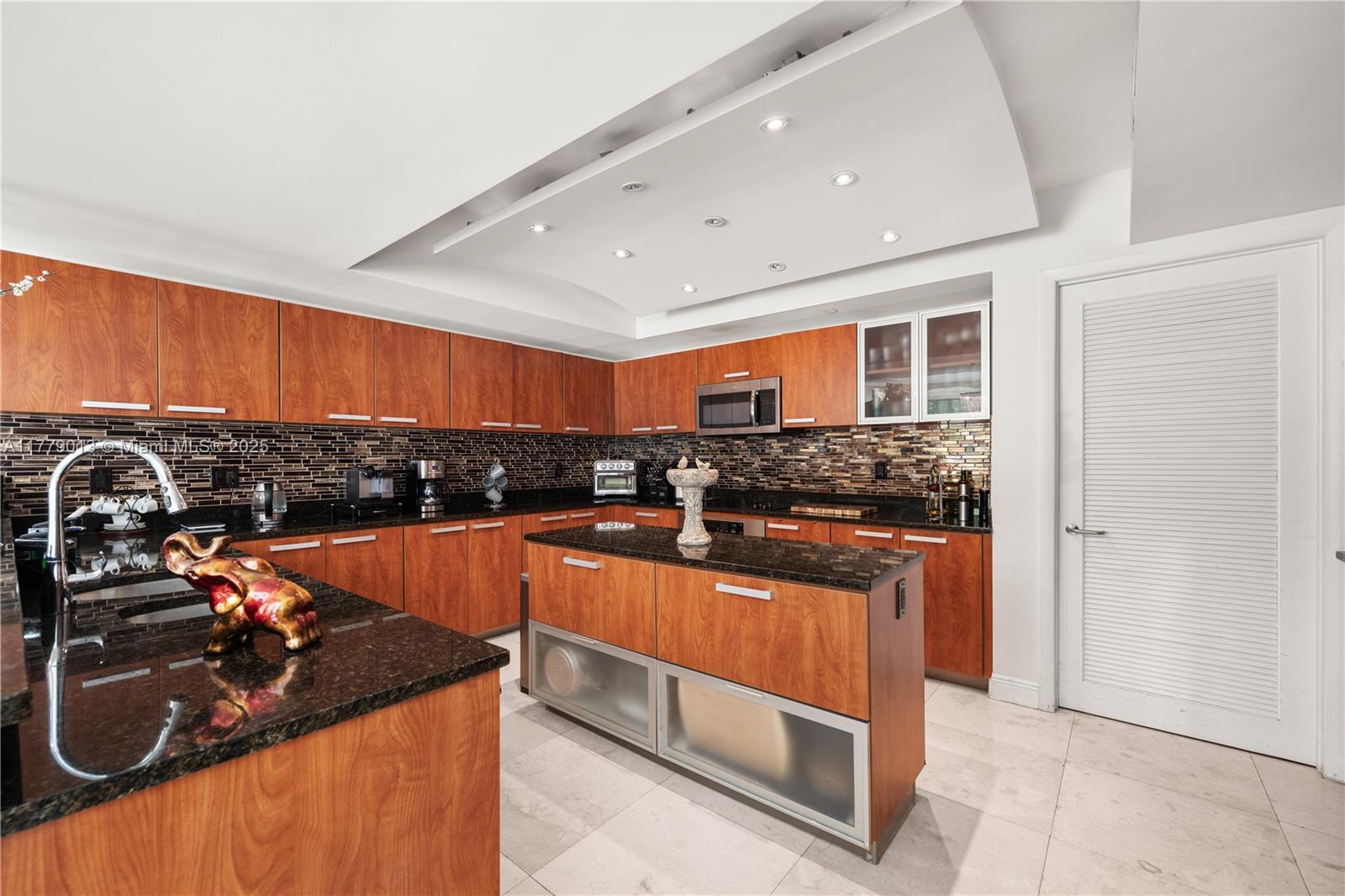 3131 NE 188th St #1-304, Aventura, Florida image 23