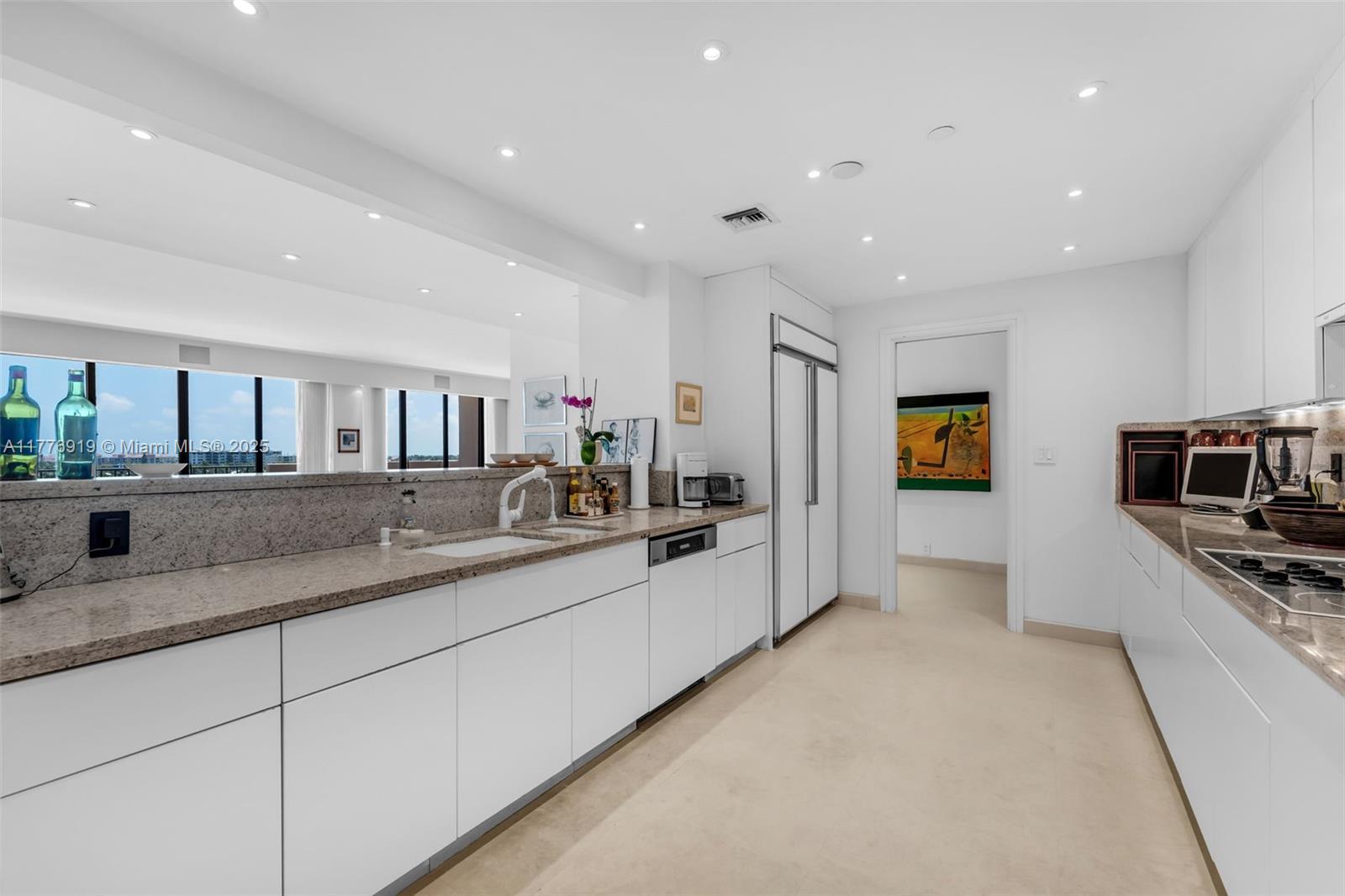 151 Crandon Blvd #725, Key Biscayne, Florida image 13