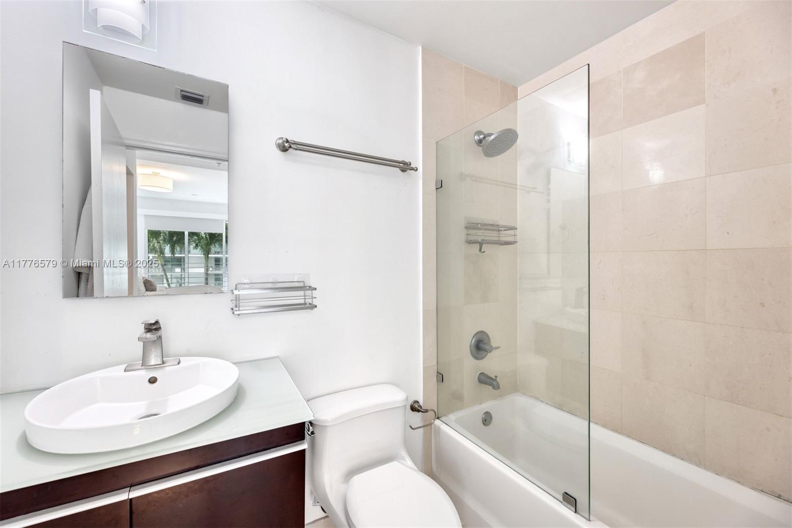 60 SW 13th St #1118, Miami FL 33130