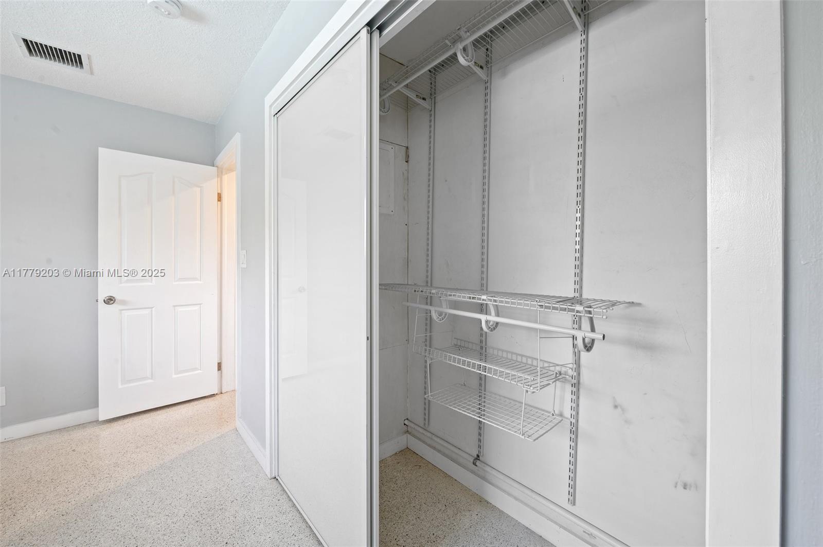 5911 NE 21st Ter, Fort Lauderdale, Florida image 11