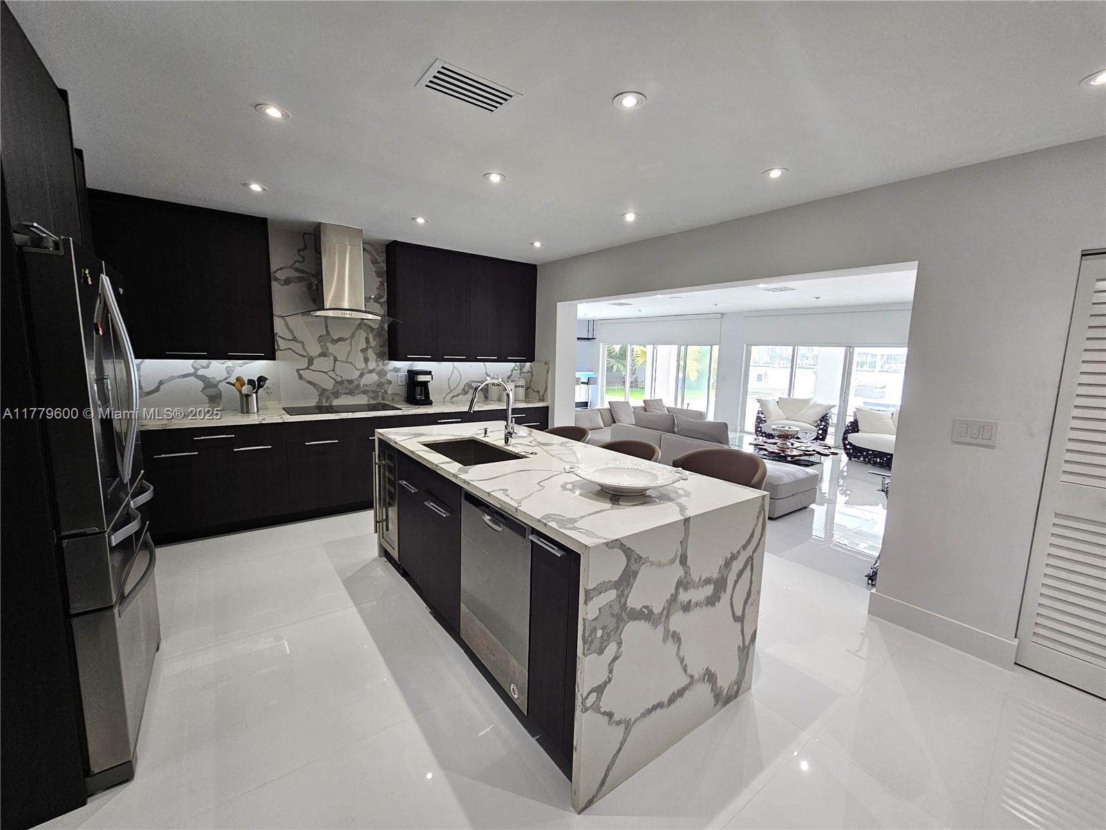 1150 S Biscayne Point Rd, Miami Beach, Florida image 6