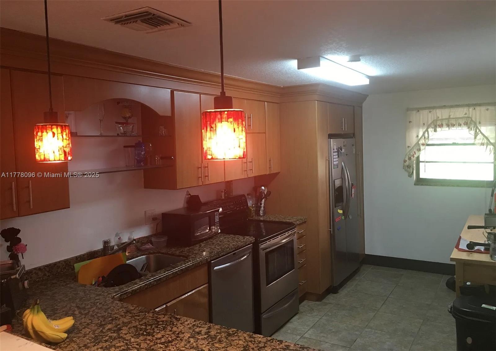 3926 Estepona Ave #7D2, Doral, Florida image 4