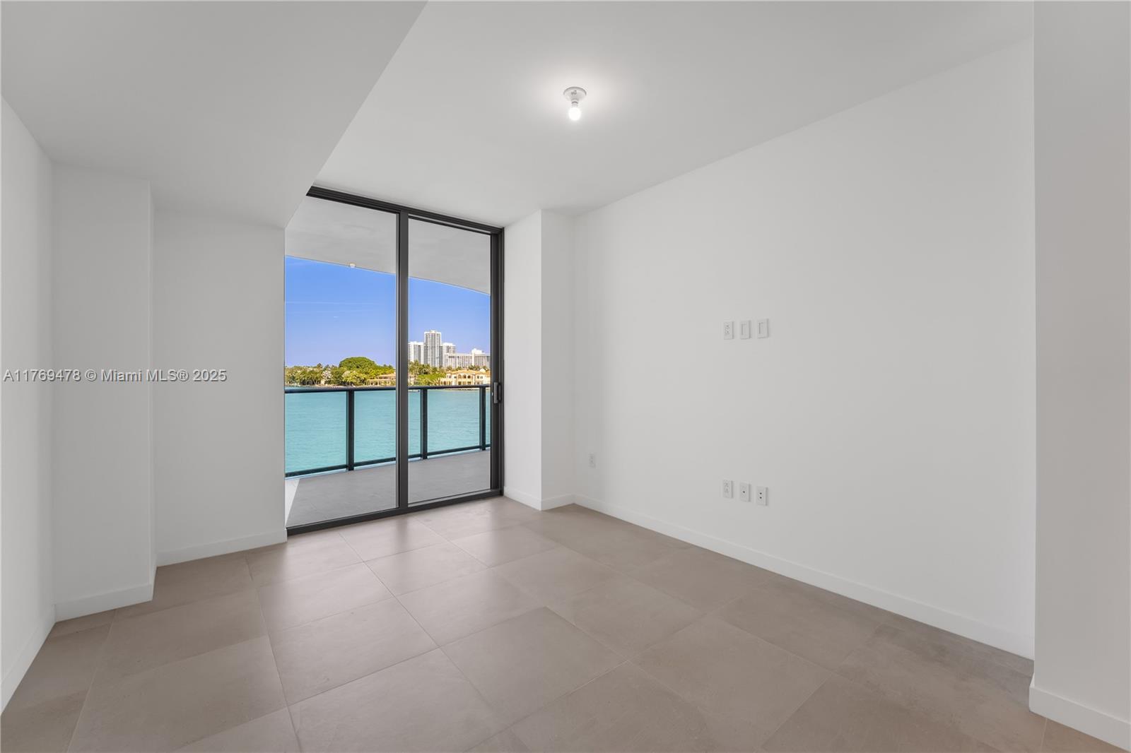 1135 103rd St #402, Bay Harbor Islands, Florida image 30