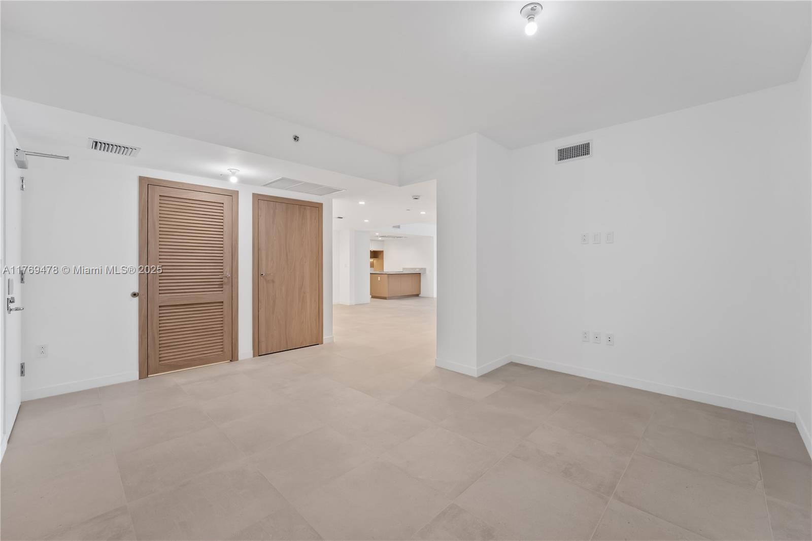 1135 103rd St #402, Bay Harbor Islands, Florida image 39