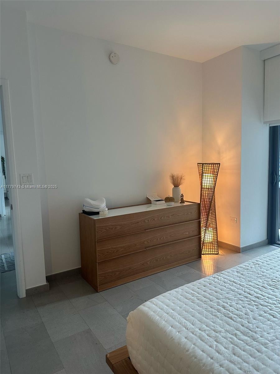 88 SW 7th St #2509, Miami FL 33130