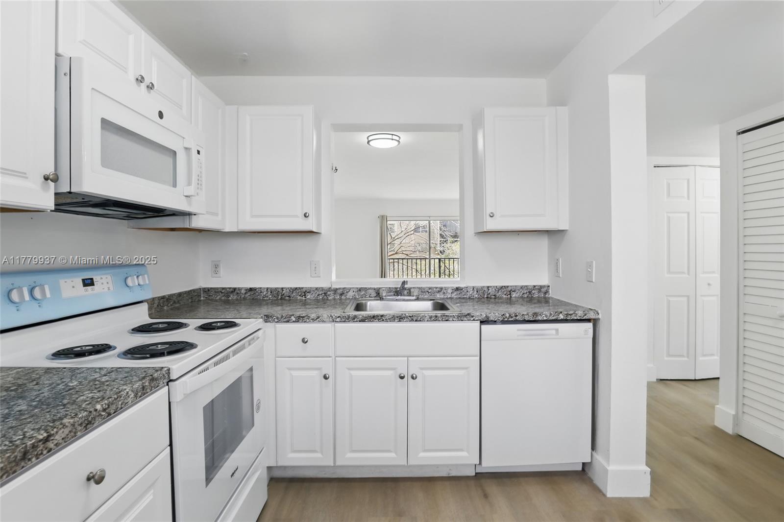 8540 N Sherman Cir #408, Miramar, Florida image 27