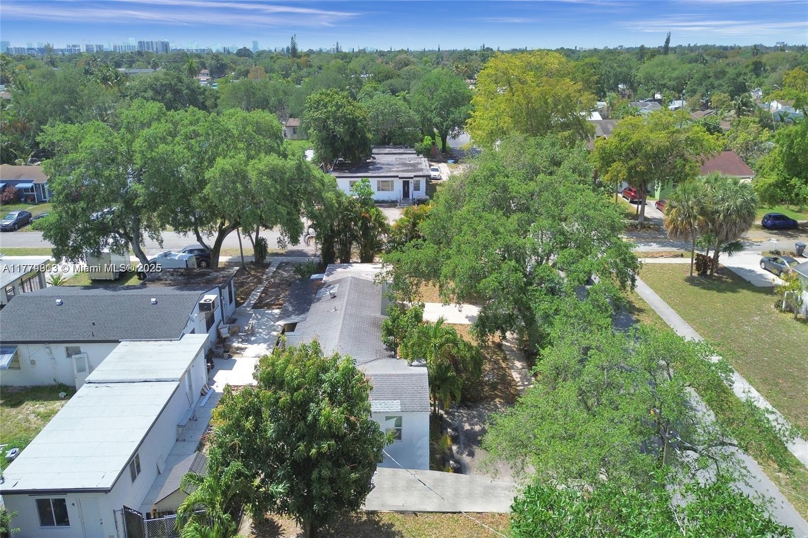 2001 N 26th Ave, Hollywood, Florida image 20
