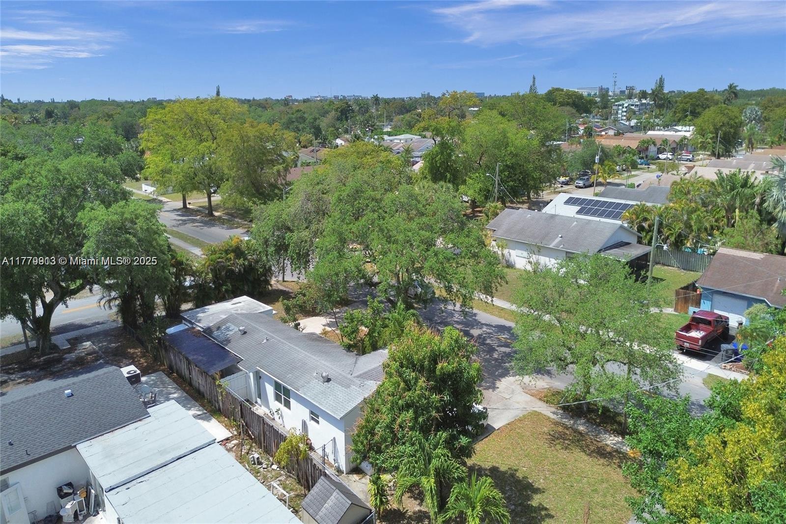 2001 N 26th Ave, Hollywood, Florida image 21